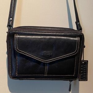 🌼 5 for $15 🌼 Small (6”x 8”) crossbody bag from Italy